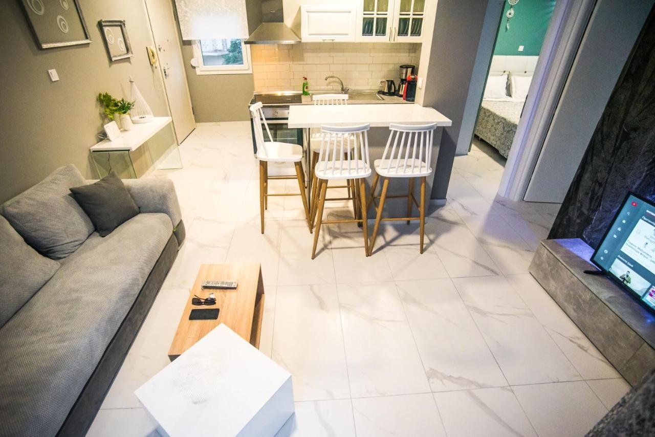 Diamond Lux Apartment PalaiónTsiflíkion Esterno foto
