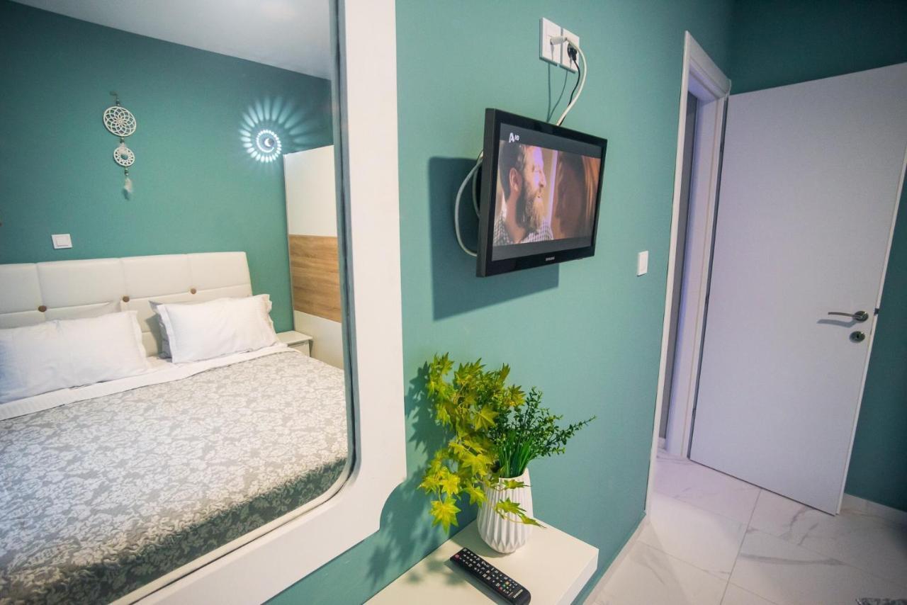 Diamond Lux Apartment PalaiónTsiflíkion Esterno foto