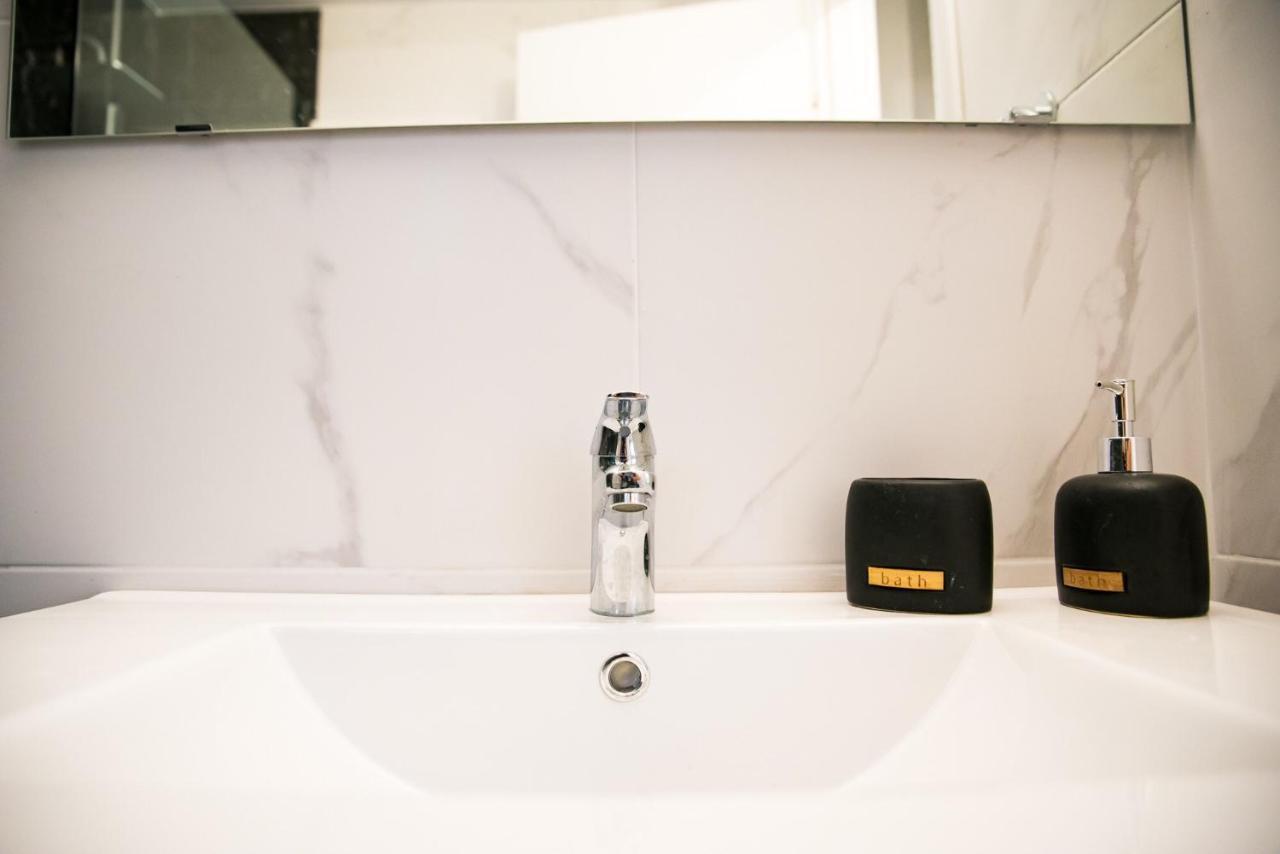 Diamond Lux Apartment PalaiónTsiflíkion Esterno foto