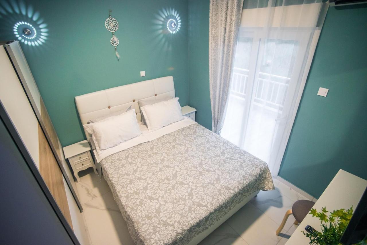 Diamond Lux Apartment PalaiónTsiflíkion Esterno foto